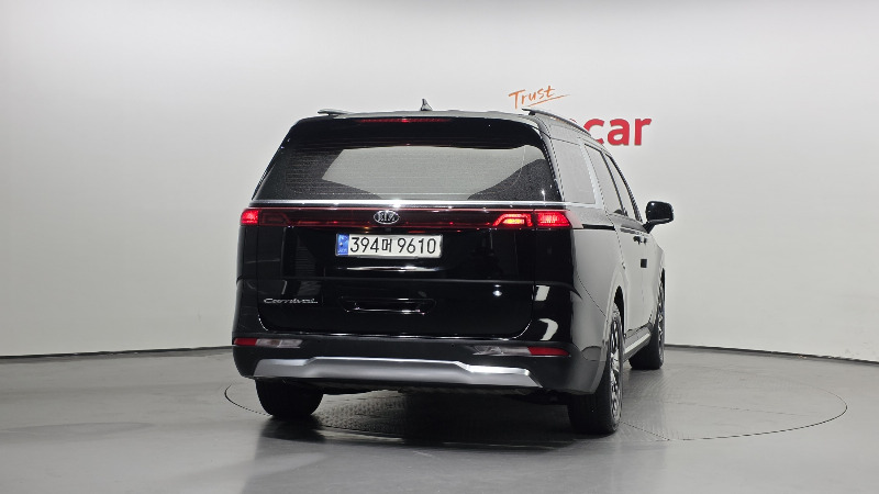 car KIA Carnival id24821 photo #4