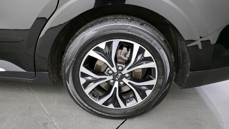 car KIA Carnival id24821 photo #5