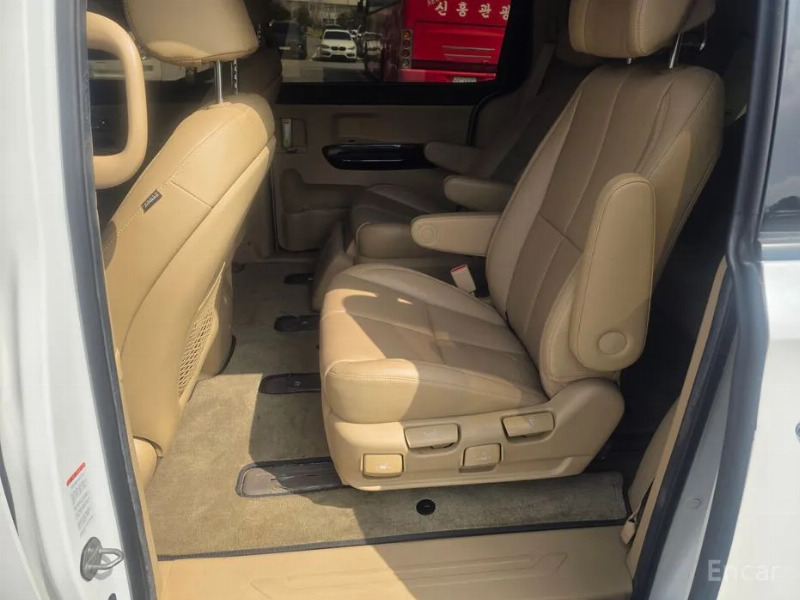 car KIA Carnival id25301 photo #9