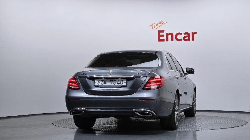 car Mercedes Benz E Class id25775 photo #4
