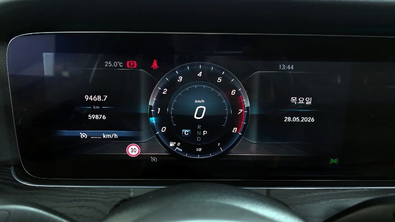 car Mercedes Benz E Class id25775 photo #8