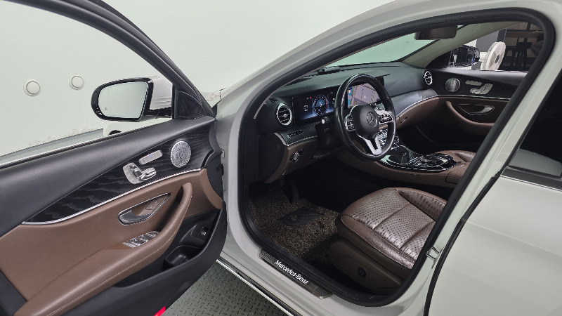 car Mercedes Benz E Class id25810 photo #11