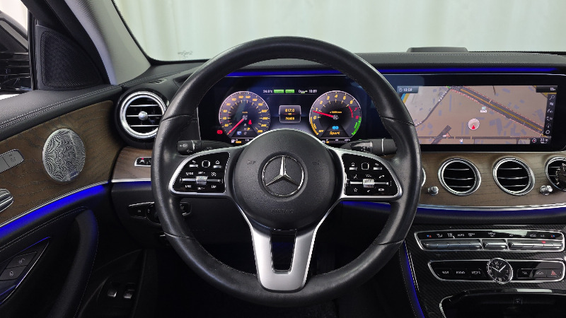car Mercedes Benz E Class id25853 photo #13