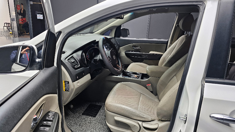 car KIA Carnival id25863 photo #10