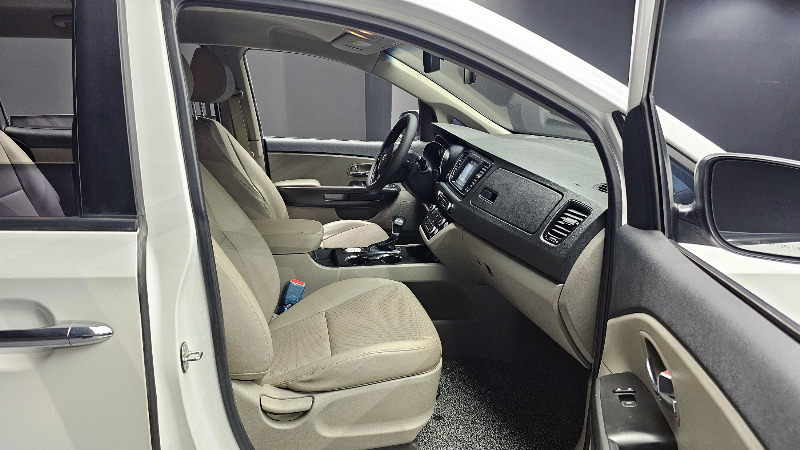 car KIA Carnival id25863 photo #11