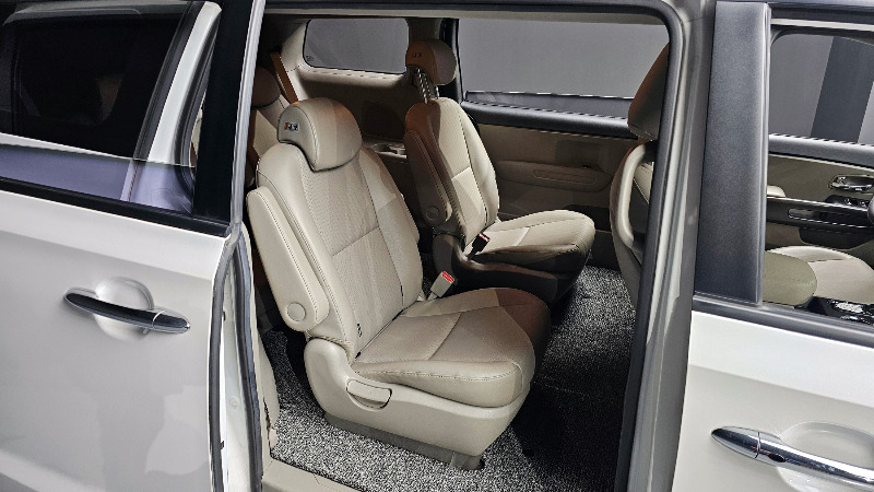 car KIA Carnival id25863 photo #12