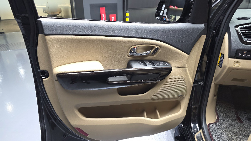 car KIA Carnival id25869 photo #24
