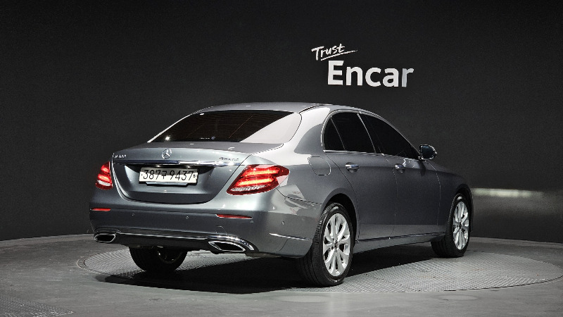 car Mercedes Benz E Class id25892 photo #2