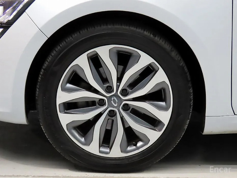 car Renault Samsung SM6 id25909 photo #5
