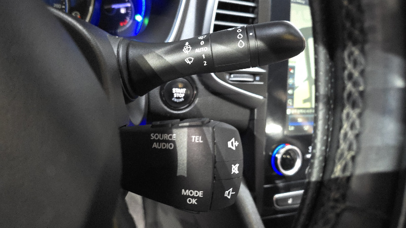 car Renault Samsung SM6 id25913 photo #18