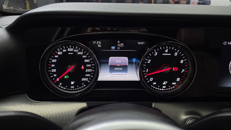 car Mercedes Benz E Class id26035 photo #8