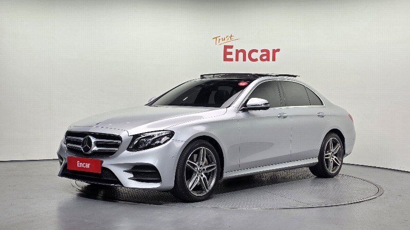 car Mercedes Benz E Class id26061 main photo