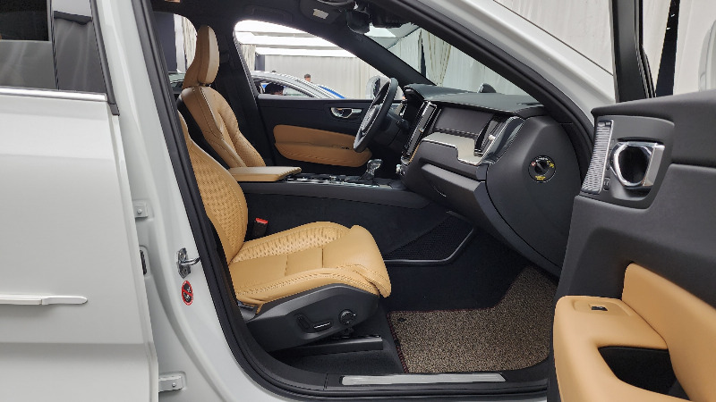 car Volvo XC60 id26079 photo #11