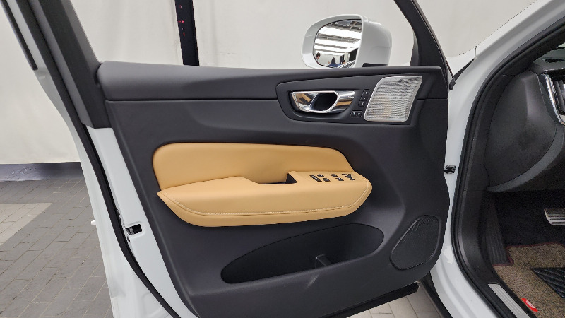 car Volvo XC60 id26079 photo #24