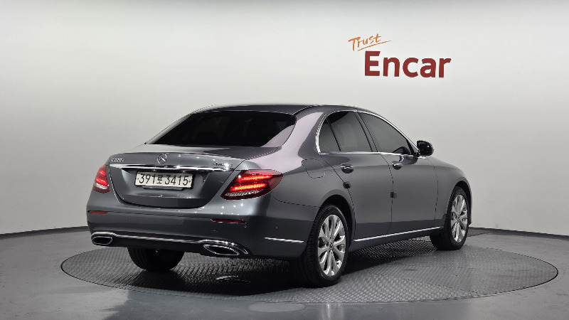 car Mercedes Benz E Class id26138 photo #2