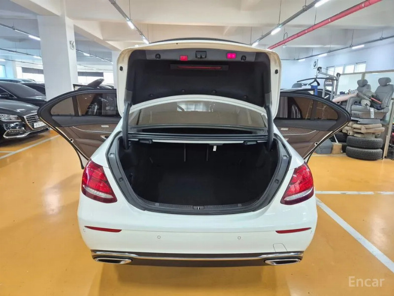 car Mercedes Benz E Class id26207 photo #6