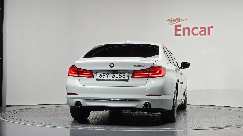 car BMW 5 Series id26326 photo #4