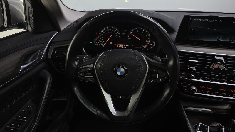 car BMW 5 Series id26371 photo #13