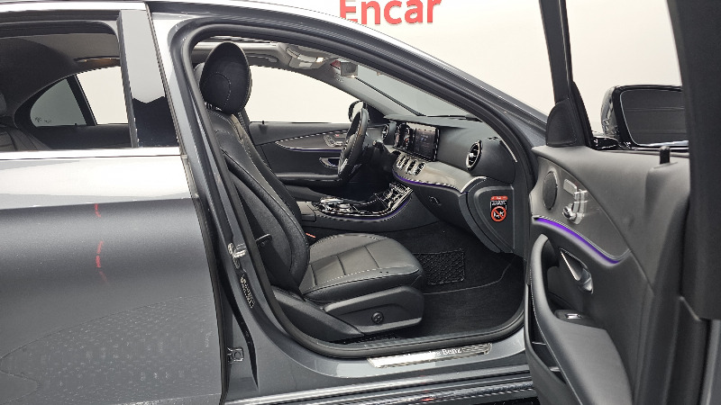 car Mercedes Benz E Class id27002 photo #26