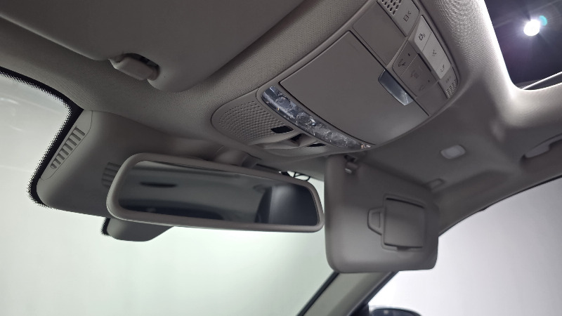car Mercedes Benz GLC id27030 photo #20