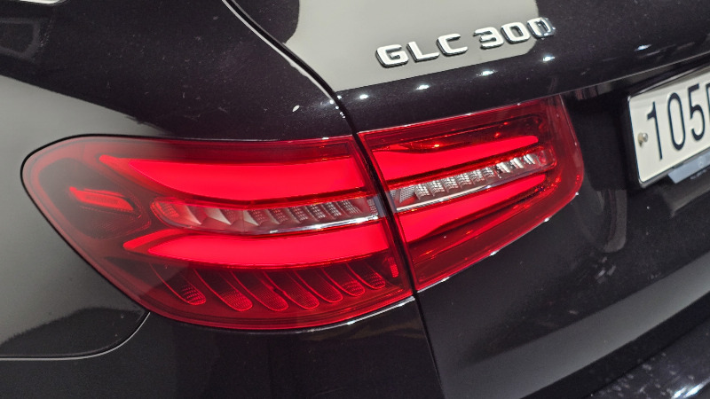 car Mercedes Benz GLC id27030 photo #23