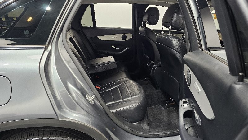 car Mercedes Benz GLC id27035 photo #11