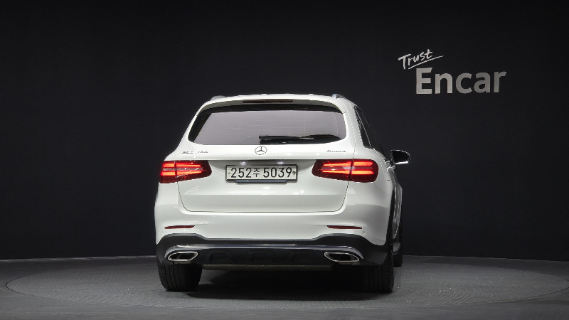 car Mercedes Benz GLC id27054 photo #4