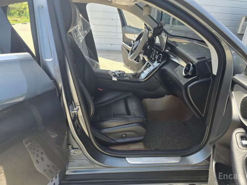 car Mercedes Benz GLC id27063 photo #15