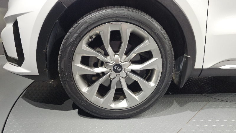 car KIA Sorento id28265 photo #5