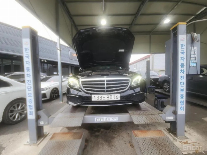 car Mercedes Benz E Class id28630 main photo