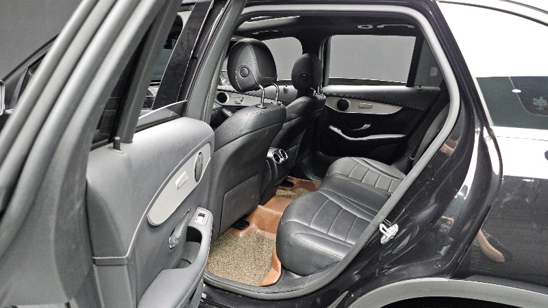 car Mercedes Benz GLC id28654 photo #19
