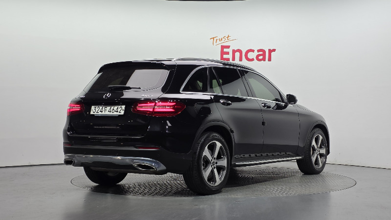 car Mercedes Benz GLC id28665 photo #2