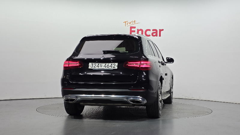 car Mercedes Benz GLC id28665 photo #4