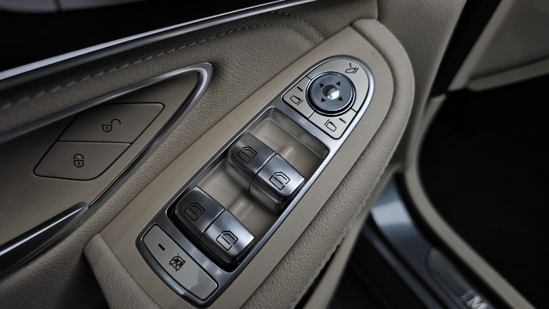 car Mercedes Benz GLC id28670 photo #16