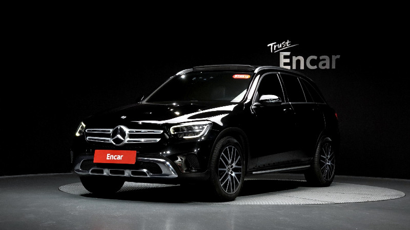 car Mercedes Benz GLC id28683 main photo