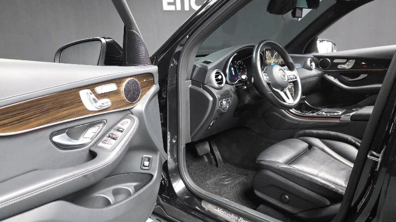 car Mercedes Benz GLC id28683 photo #10