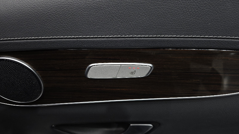 car Mercedes Benz GLC id28683 photo #18