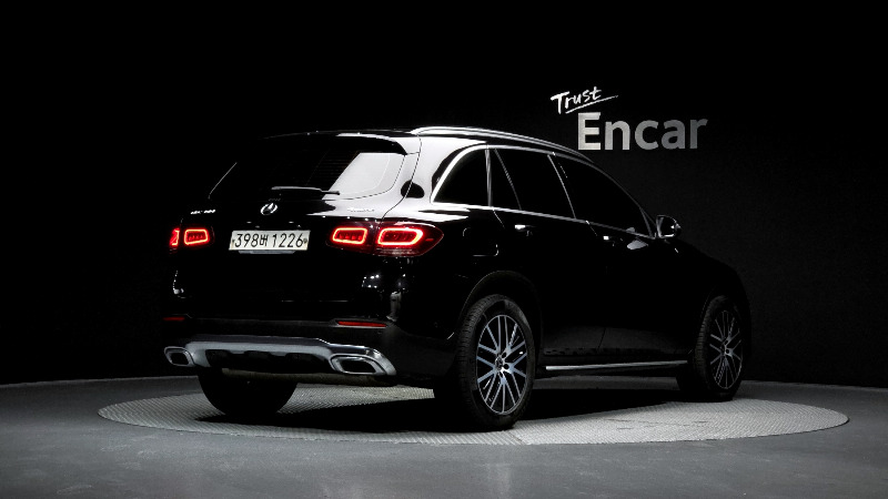 car Mercedes Benz GLC id28683 photo #2