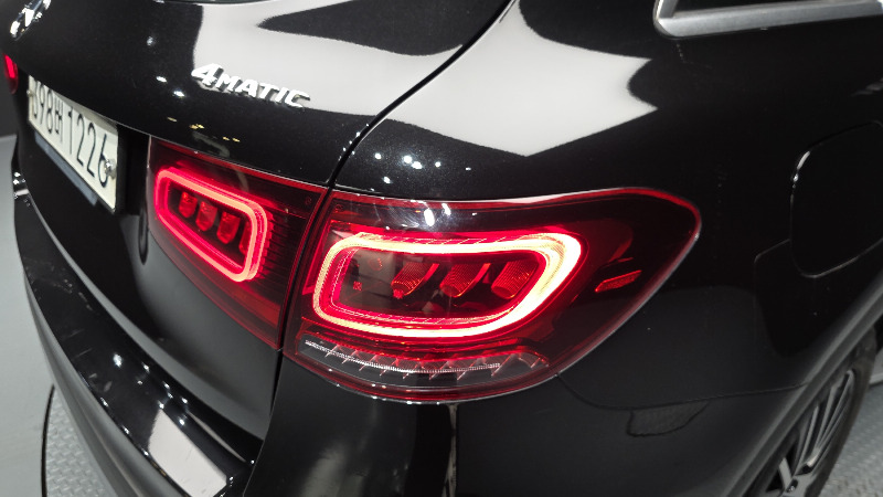 car Mercedes Benz GLC id28683 photo #23