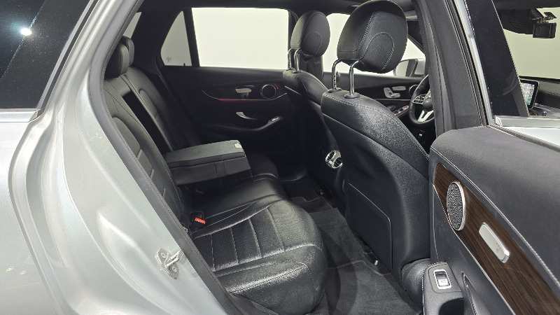 car Mercedes Benz GLC id28685 photo #12