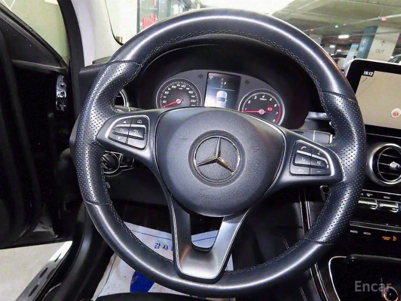 car Mercedes Benz GLC id28688 photo #8