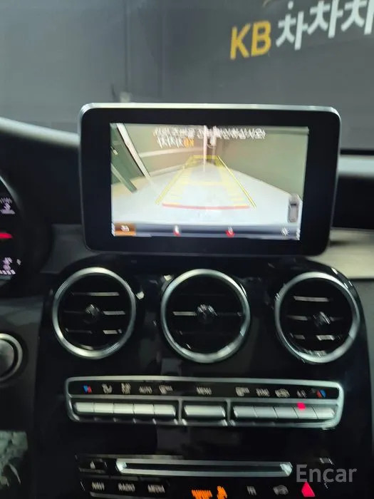 car Mercedes Benz GLC id28694 photo #11