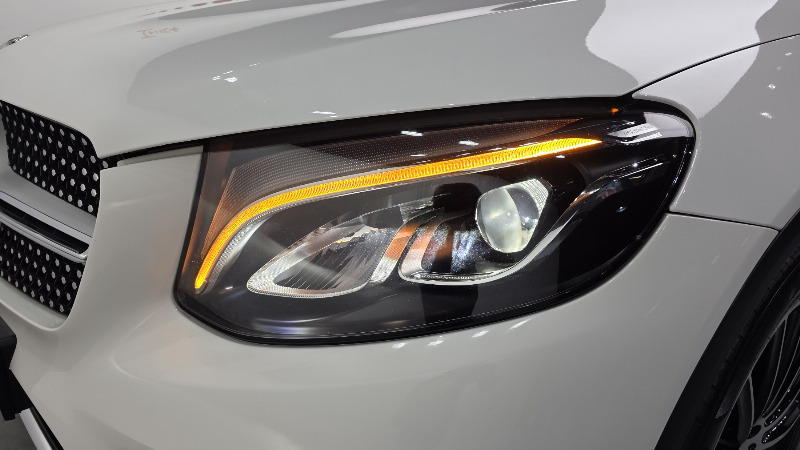 car Mercedes Benz GLC id28701 photo #22
