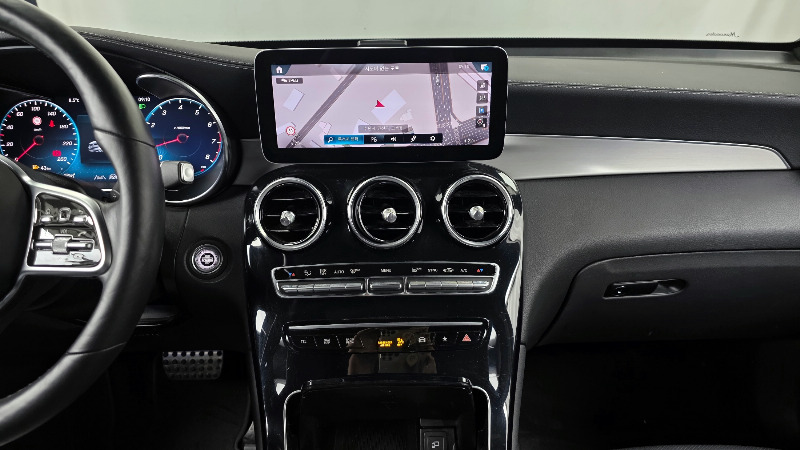 car Mercedes Benz GLC id28730 photo #14