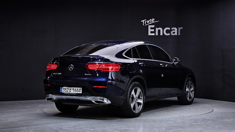 car Mercedes Benz GLC id28732 photo #2