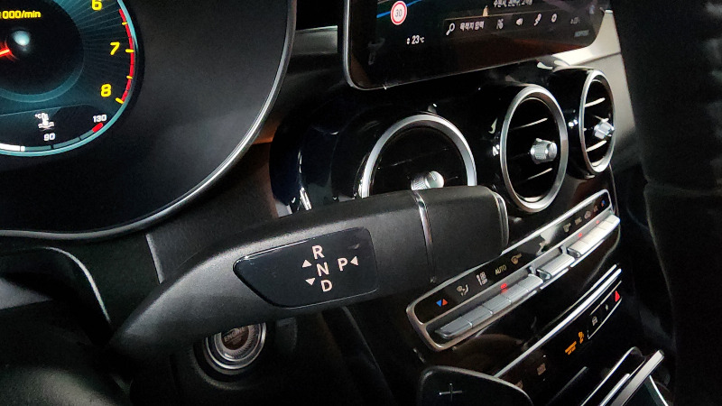 car Mercedes Benz GLC id28758 photo #9