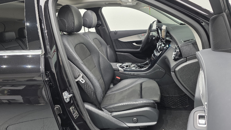 car Mercedes Benz GLC id28771 photo #11