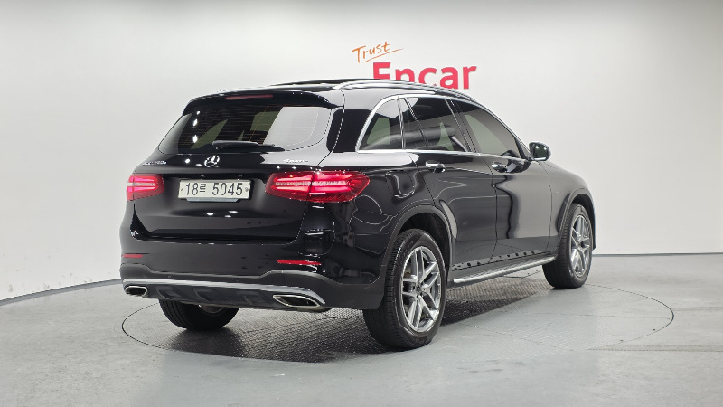 car Mercedes Benz GLC id28771 photo #2