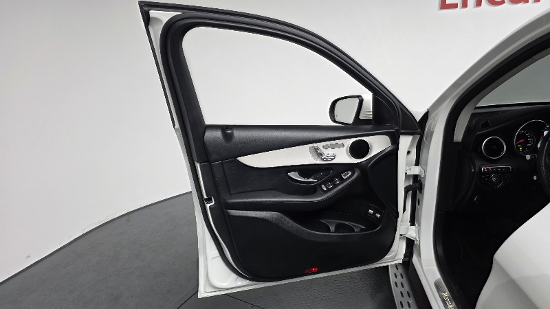 car Mercedes Benz GLC id28772 photo #24
