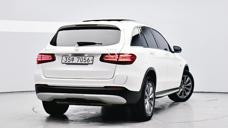 car Mercedes Benz GLC id28775 photo #2